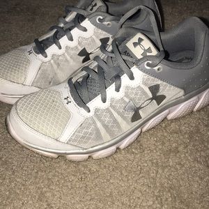 Under Armour Assert 6 Sneakers